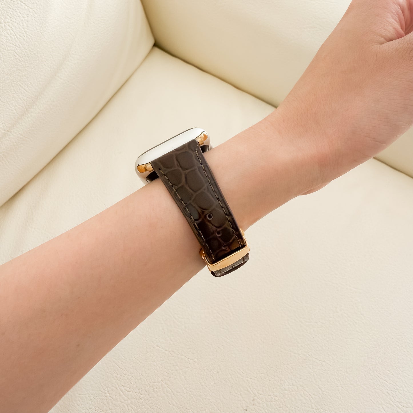 Alligator Leather Apple Watch Strap - Coffee 1
