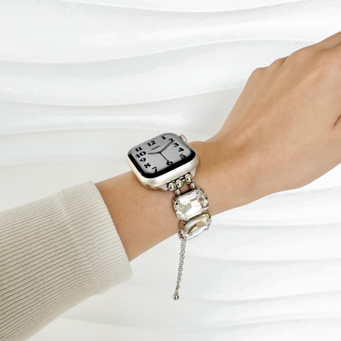The Modern Apple Watch Bracelet - Silver