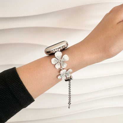 Blush Petal Apple Watch Bracelet - Silver