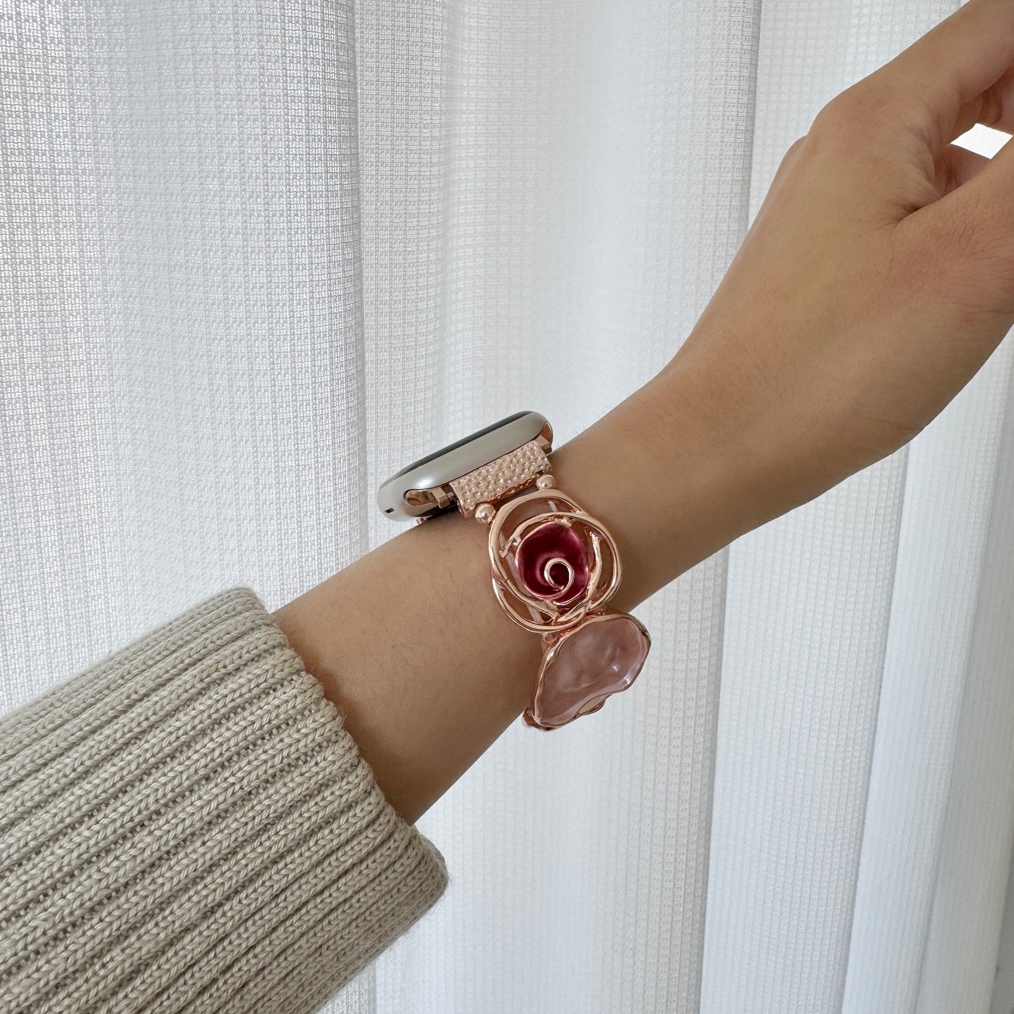 Rosette Apple Watch Bracelet - Pink Red