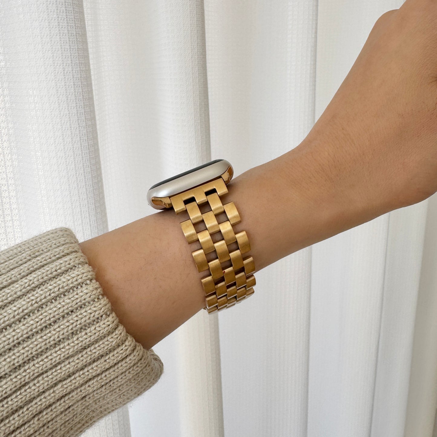 (St-Steel) Entwined Apple Watch Bracelet - Gold