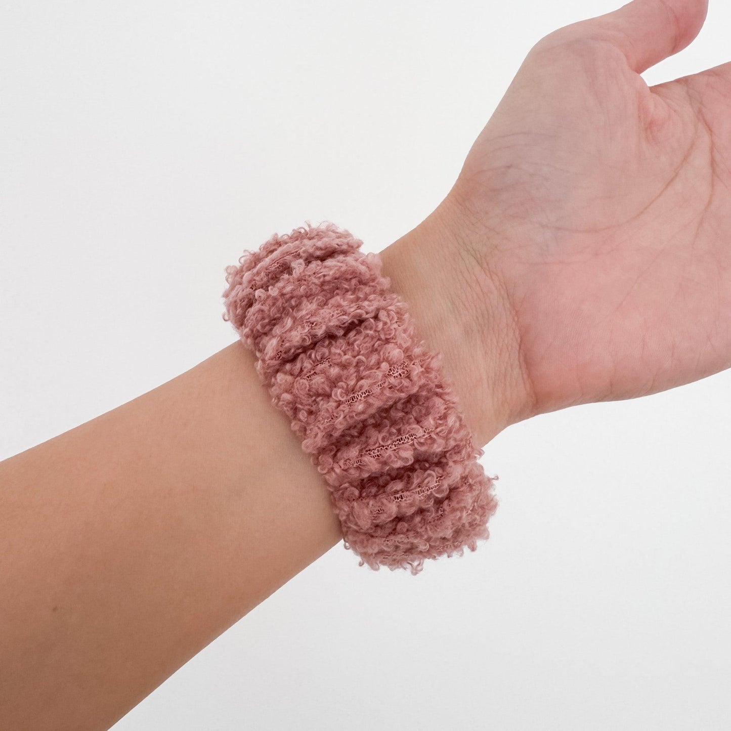 Teddy Scrunchie Apple Watch Band - Rose Pink