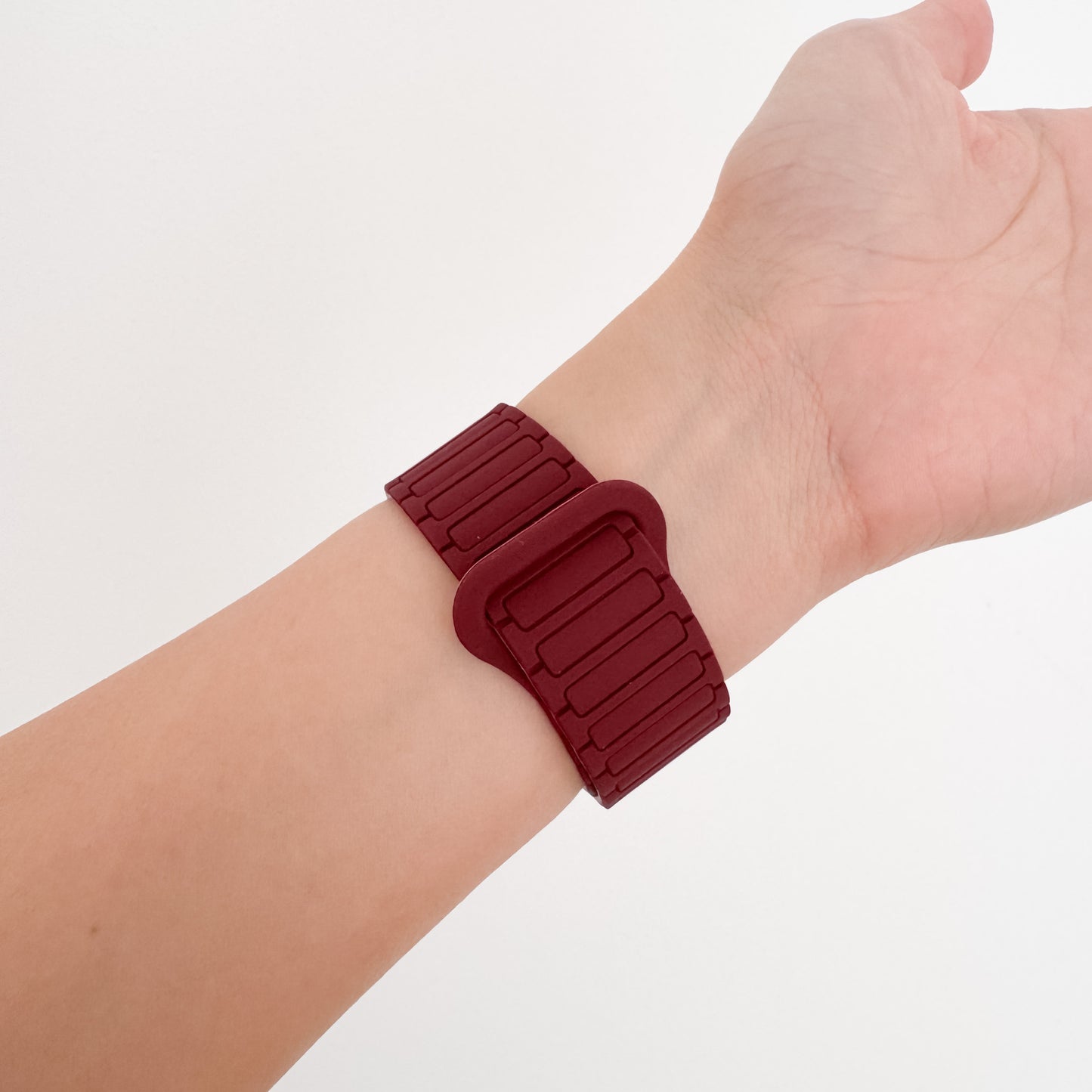 Oyster Magnetic Apple Watch Loop - Wine Red & Pink