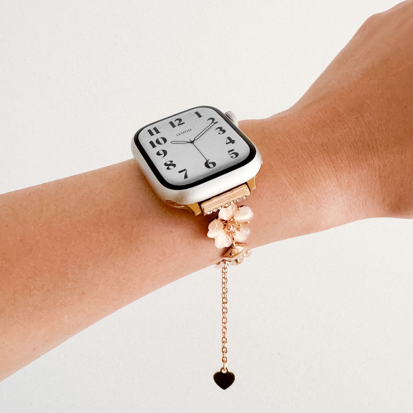 Sakura Chain Apple Watch Bracelet - Gold