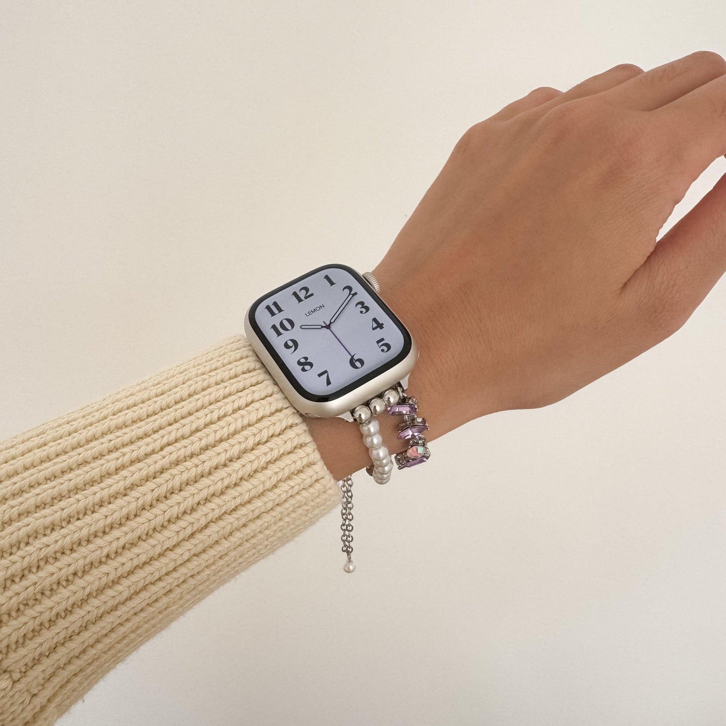 Wonderland_Apple_Watch_Bracelet_-_Purple 2