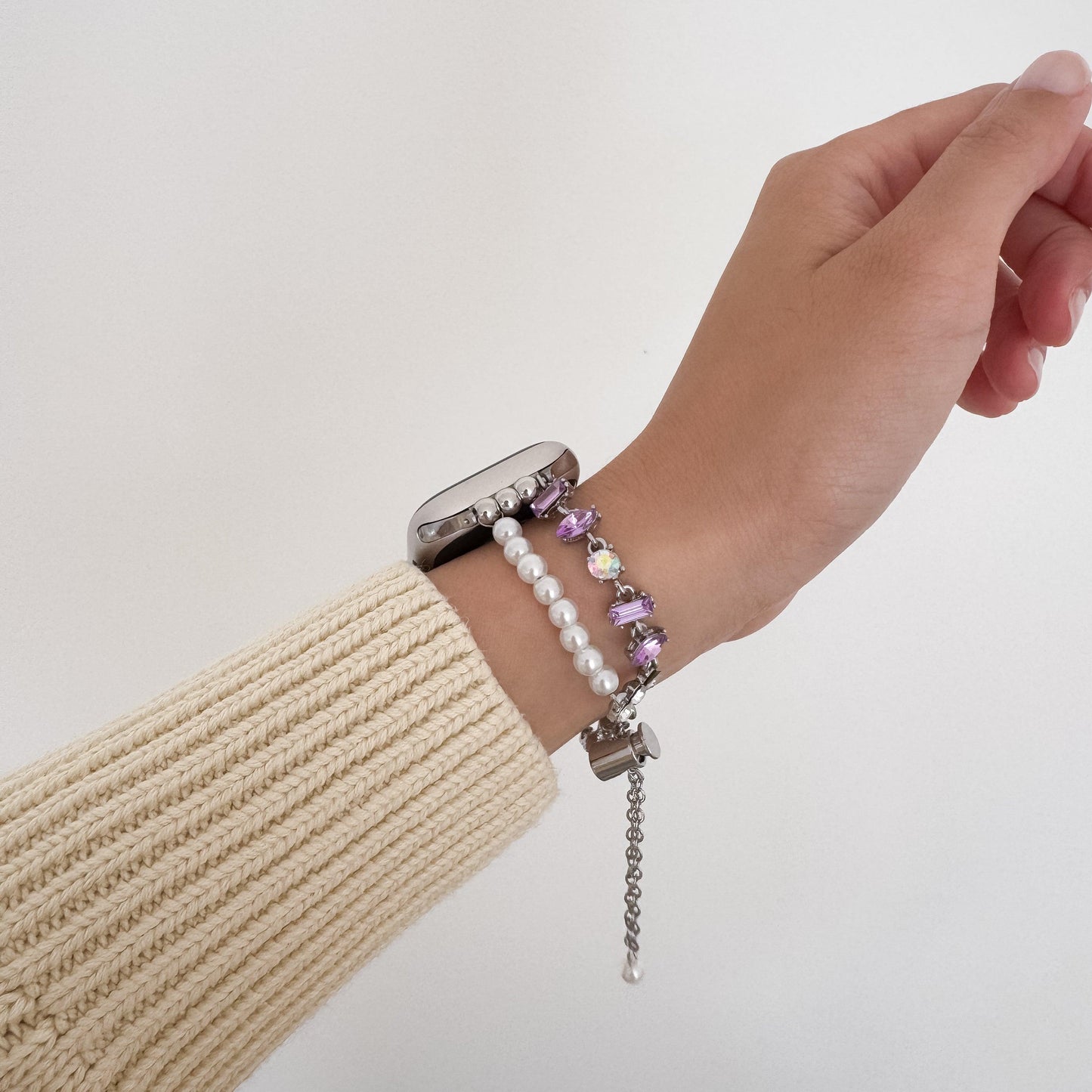 Wonderland_Apple_Watch_Bracelet_-_Purple 3