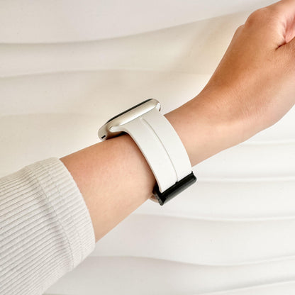 Snap Lock Line Apple Watch Band - White